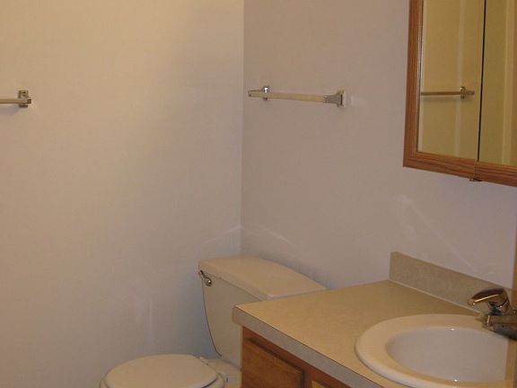 2nd image of 544 Lamont Dr