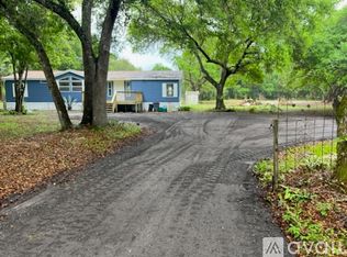 1470 Devany Ct, Geneva, FL 32732