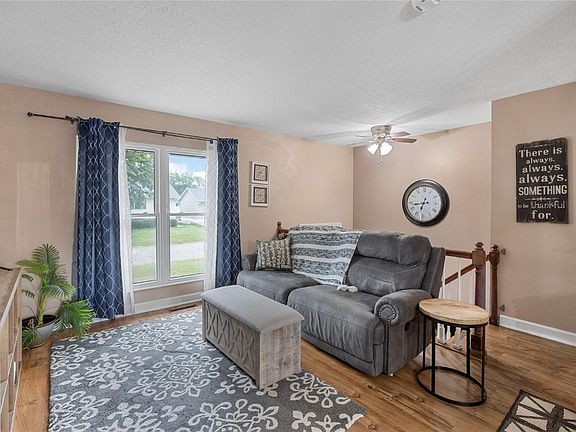 5th image of 6509 Mosswood Ln NE