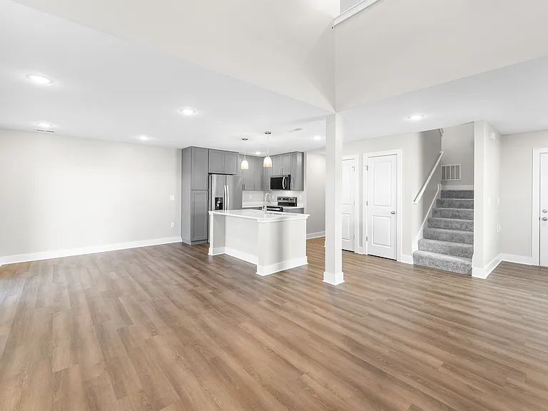 2707 Amelia Ln — Photo 3
