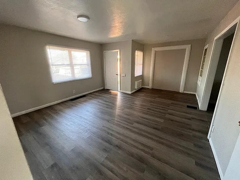 3652 Otterbein Ave #3652 — Photo 2