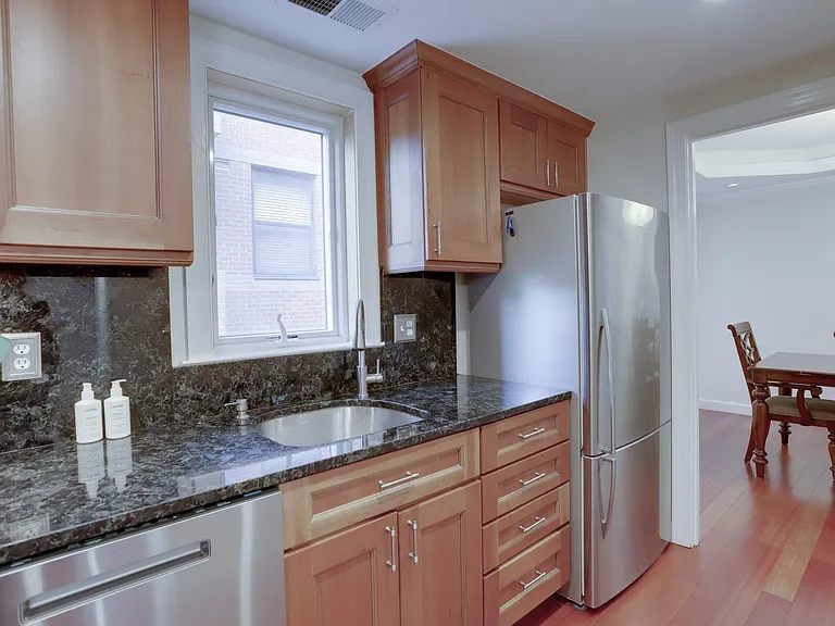 1625 Q St NW #202 — Photo 7