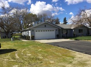 40051 Road 40 UNIT D, Kingsburg, CA 93631