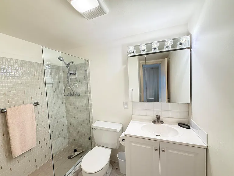 2880 Lake Osborne Dr #205 — Photo 11
