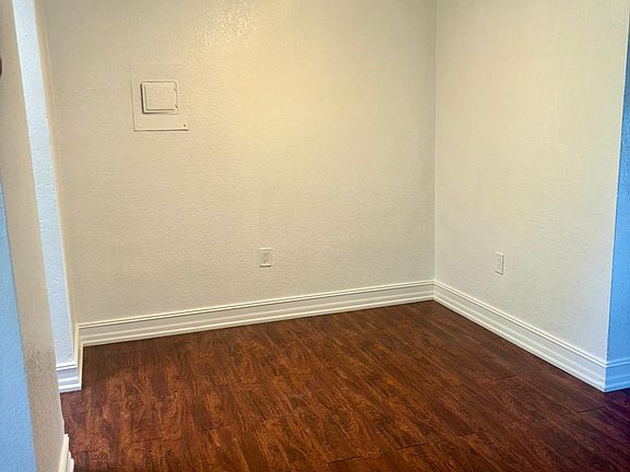 2nd image of 12135 NE 5th Ave APT 7
