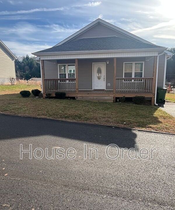 1st image of 60 Patriot Pl