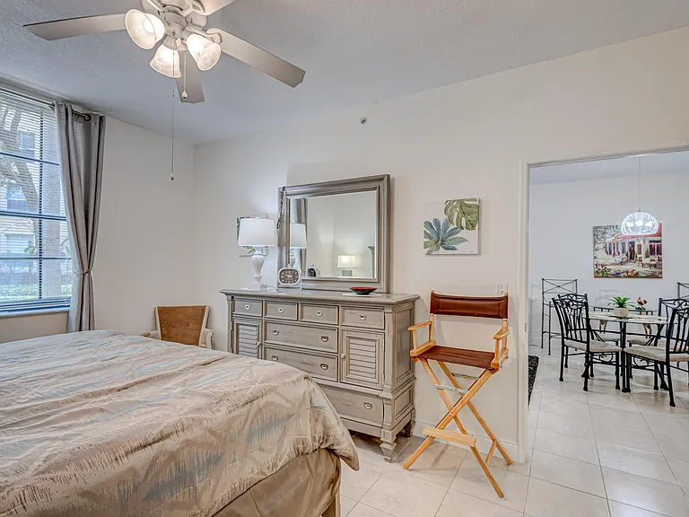 630 Sapodilla Ave #112 — Photo 24