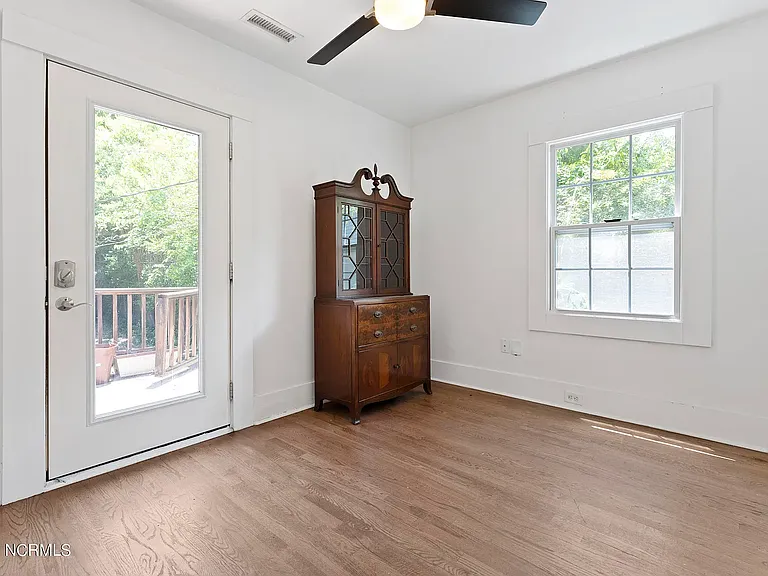 2214 Princess Place Dr — Photo 13