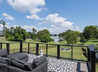 1317 Dickerson Bay Dr, Gallatin, TN 37066