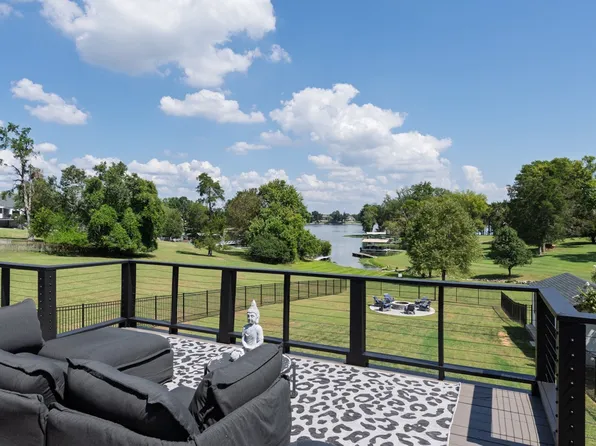 1317 Dickerson Bay Dr, Gallatin, TN 37066