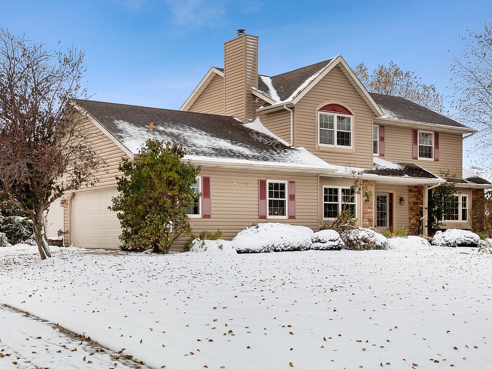 1st image of 2129 Blue Heron Dr