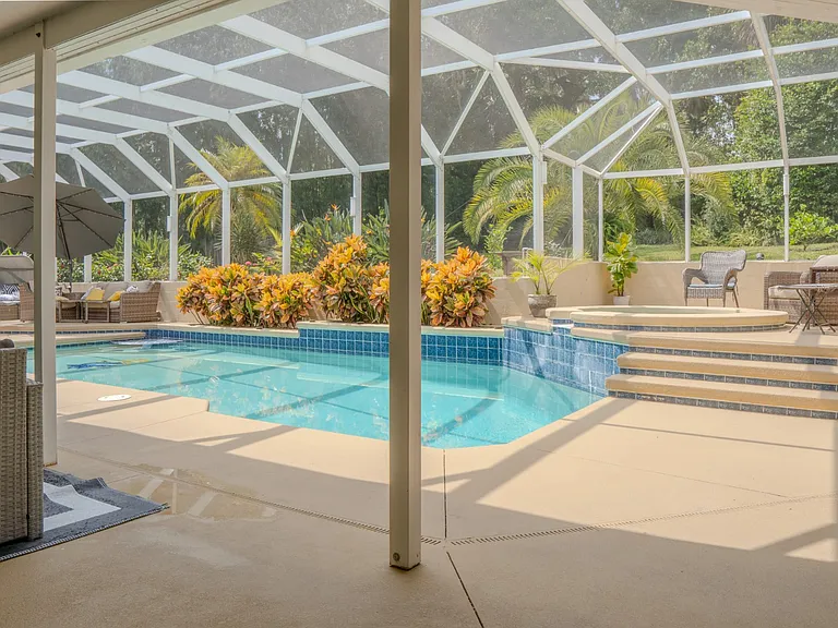 33721 Spring Dr — Photo 40