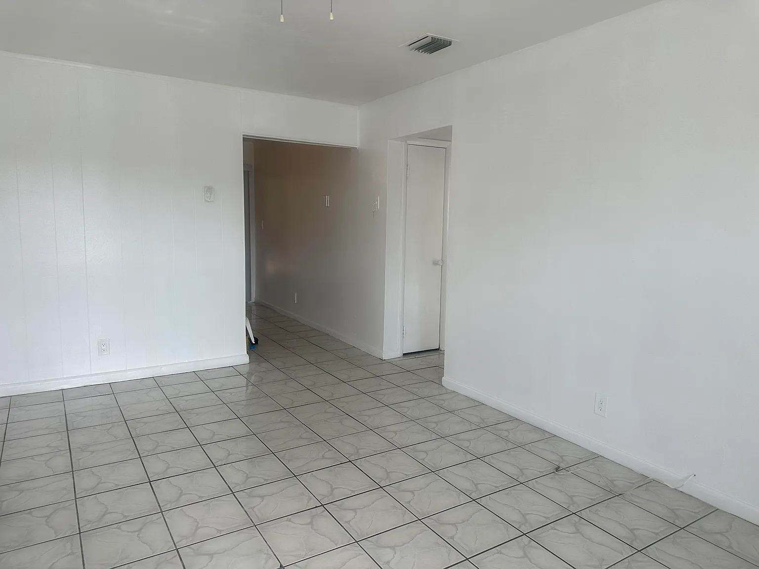 2 bed, 1.0 bath, 870 sqft, $2,100 — Photo 3