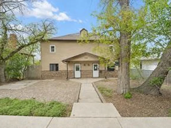 230 3rd St SE, Medicine Hat, AB T1A 0G5