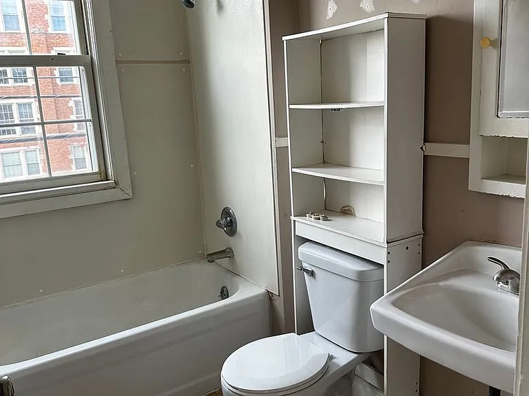 26 Kerwin Matthews Ct — Photo 7