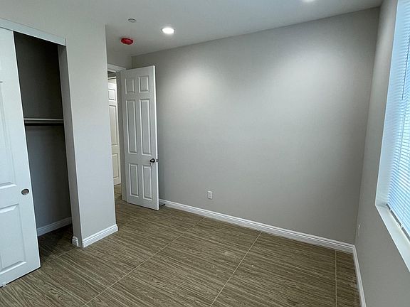 3rd image of 328 W Magna Vista Ave