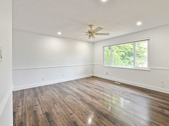 4th image of 17424 64th Ave