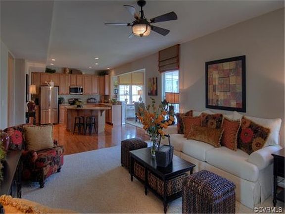 4th image of 6161 Windrush Ct