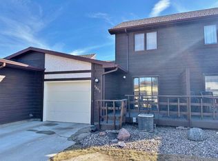 1513 18th Ave SW, Minot, ND 58701