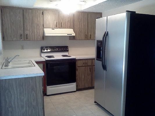 2nd image of 7430 Balsam St