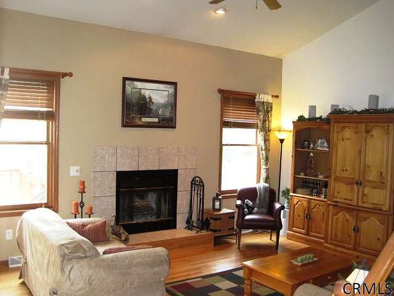 5th image of 7 LUTHER Road