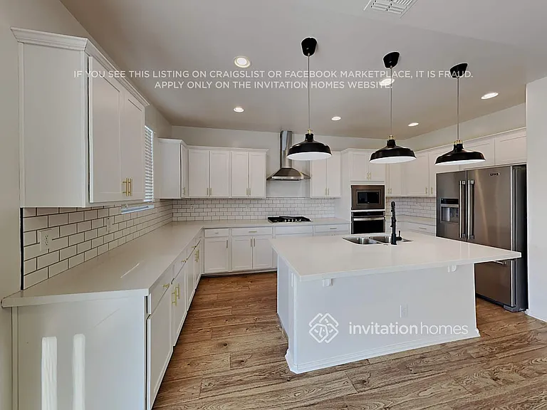 2152 W Emrie Ave — Photo 8