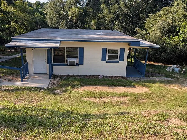 738 E Minneola Ave — Photo 2