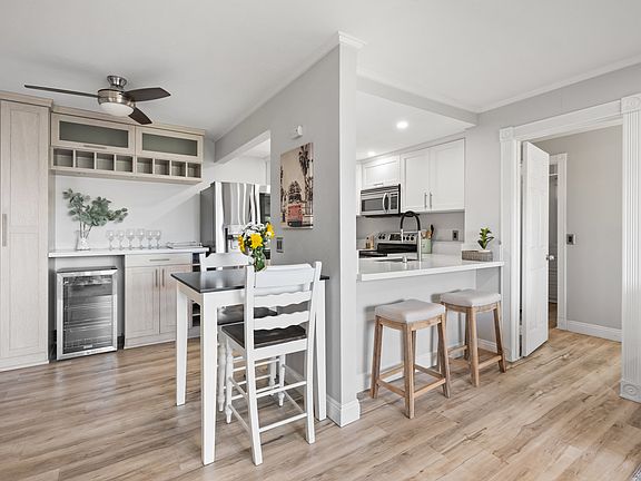 2nd image of 3078 Broadway Unit 317