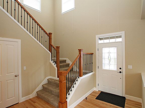 2nd image of 1799 11th Ave NE