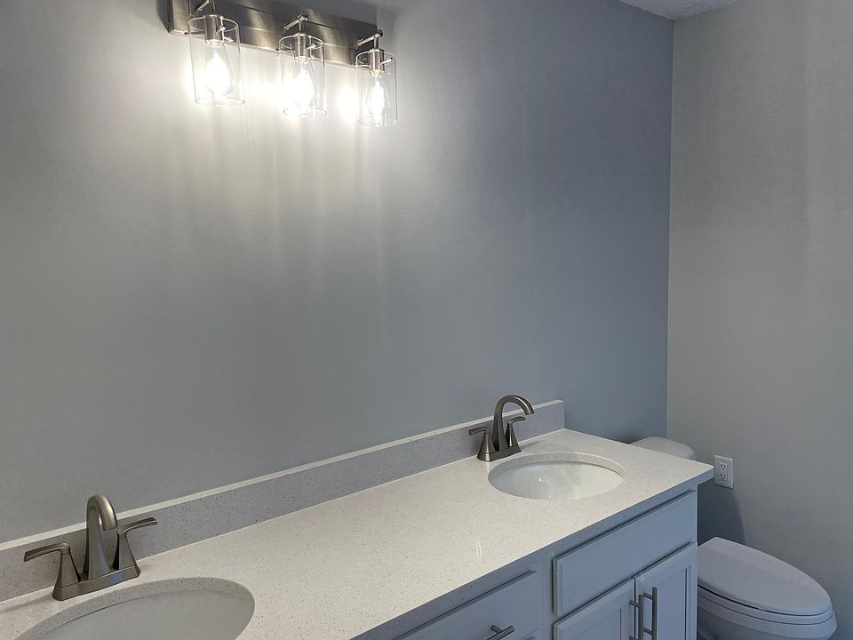 1st image of 65 Waterbridge Pl