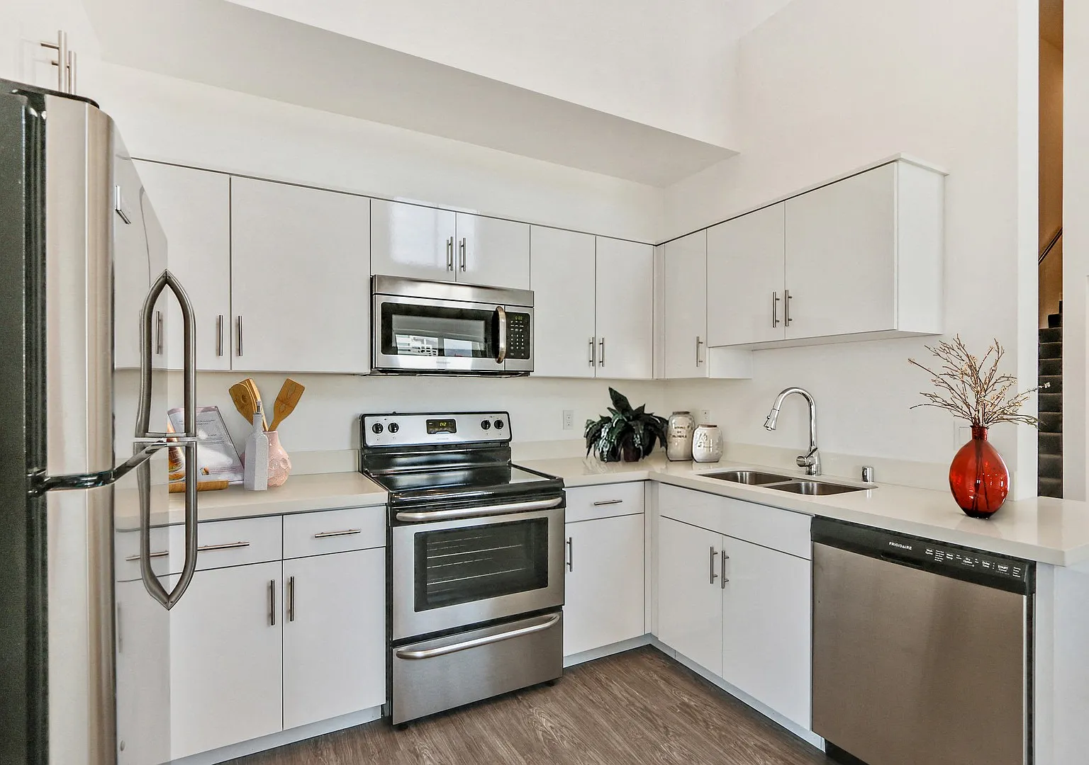 L Lofts — Photo 1