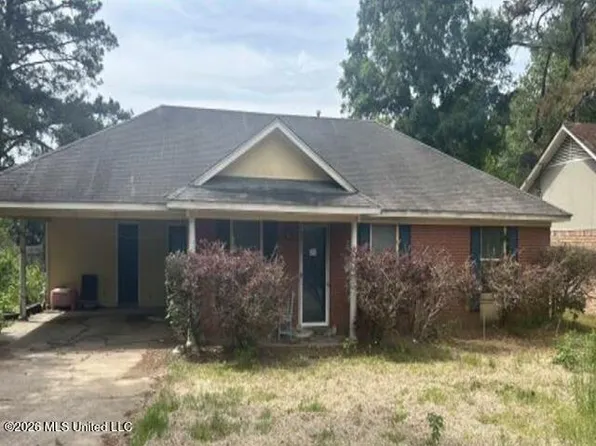 1615 Lost Lake Cir, Jackson, MS 39212
