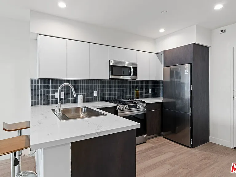 132 Rosemont Ave #101 — Photo 9