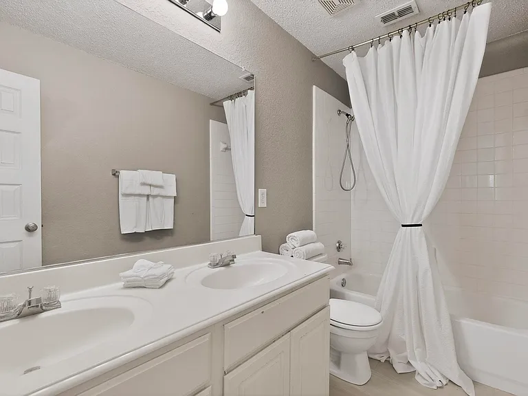 2023 Nottingham Pl — Photo 19