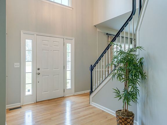 3rd image of 400 W Griffin Ct