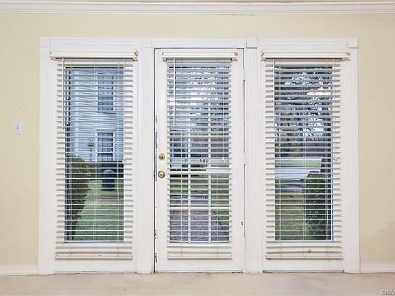 2nd image of 1401 Oden St Unit 5