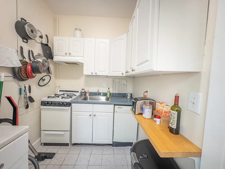 11 Wendell St — Photo 21