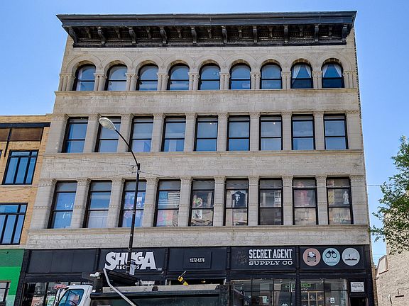 2nd image of 1278 N Milwaukee Ave #2