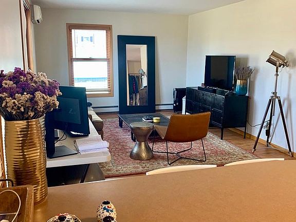 2nd image of 2050 Saint Clair Ave Ste 2E