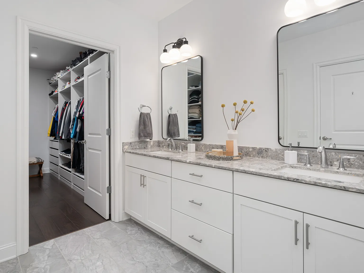 2 bed, 2.5 bath, 1639 sqft, $4,500 — Photo 4