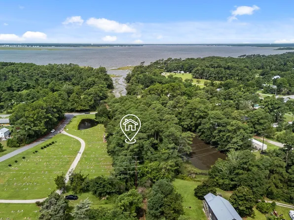 806 Highway 101, Beaufort, NC 28516