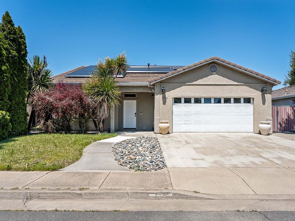 1st image of 474 Briarwood Drive