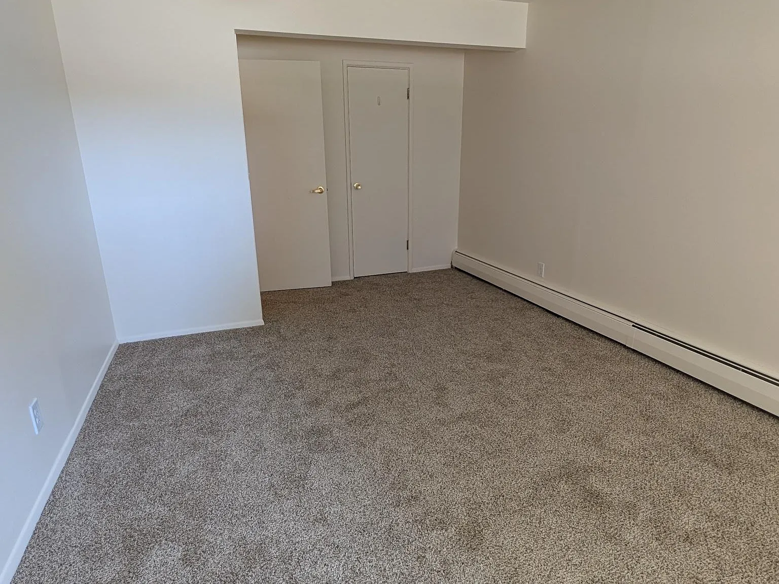 2 bed, $975 — Photo 4