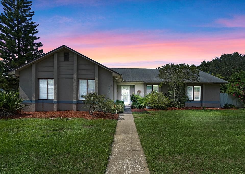 1st image of 928 CARIBBEAN PLACE