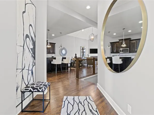 6194 Lime Stone Ct, Parkville, MO 64152