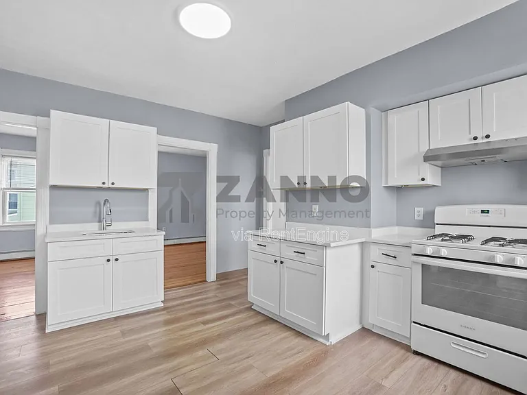108 Woodward Ave #2 — Photo 6