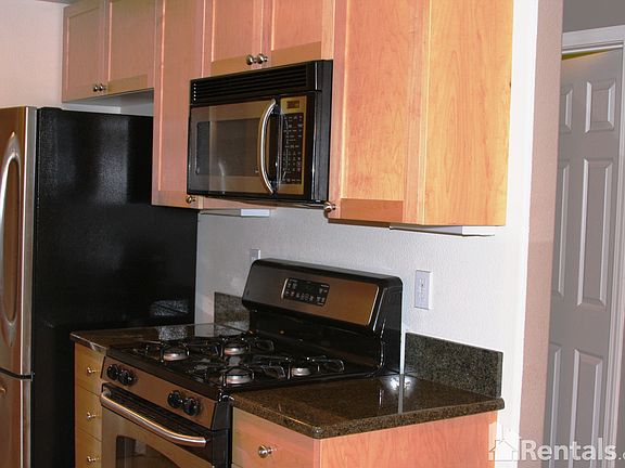5th image of 2612 Villa Cortona Way