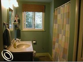 3rd image of 891 Panorama Dr