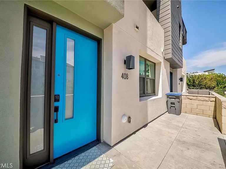 408 Hudson St — Photo 7