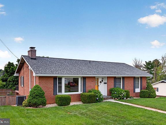 2nd image of 328 Antietam Dr